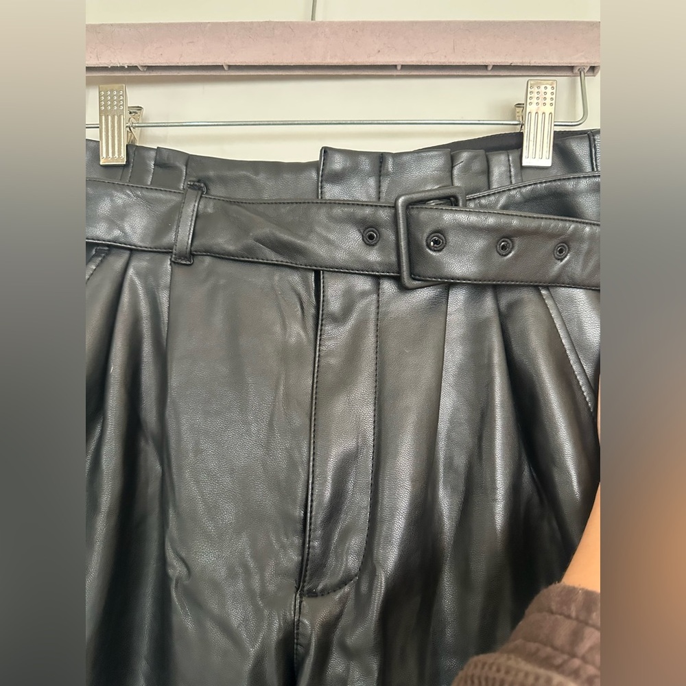 Abercrombie & Fitch Vegan Leather Paper Bag Pants – Size S - Picture 6 of 9